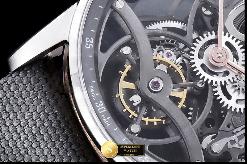 Audemars Piguet Ref. AP0887B ASIAN - On-Wrist Presence & Case Thickness View (Photo 7 of 28)