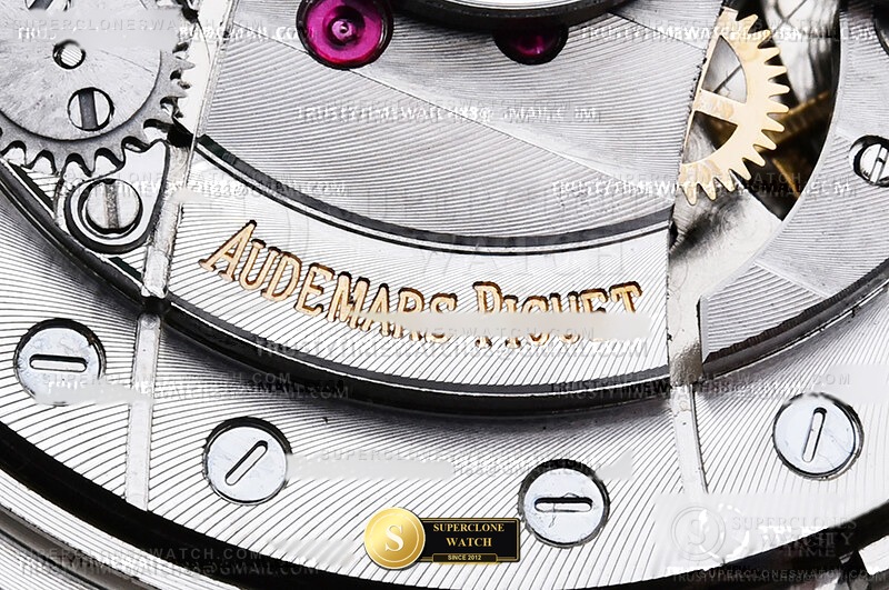 Audemars Piguet Ref. 26400 ASIAN - On-Wrist Presence & Case Thickness View (Photo 11 of 24)
