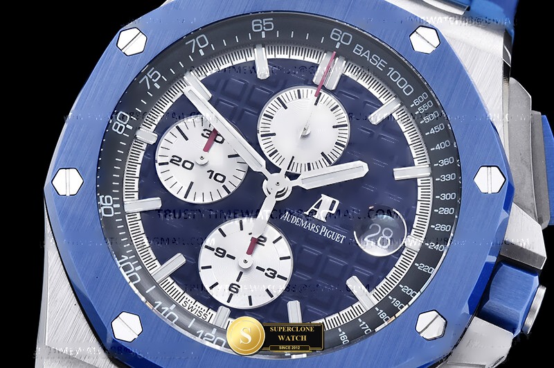 Audemars Piguet Ref. 26400 ASIAN - Lug-to-Lug & Rehaut Engraving View (Photo 5 of 24)