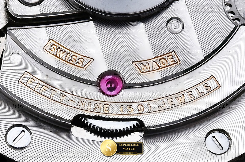 Audemars Piguet Ref. 26400 ASIAN - On-Wrist Presence & Case Thickness View (Photo 13 of 24)