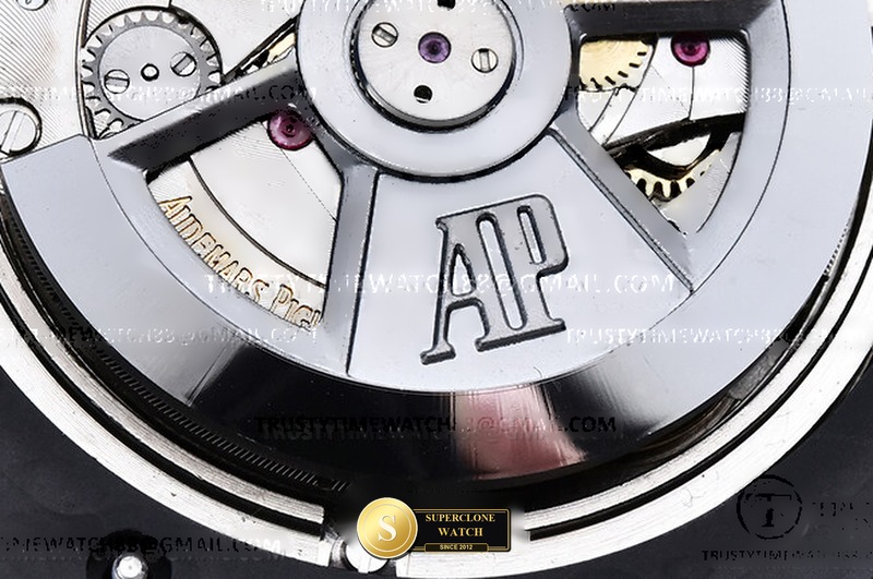 Audemars Piguet Ref. AP0890 ASIAN - On-Wrist Presence & Case Thickness View (Photo 21 of 24)