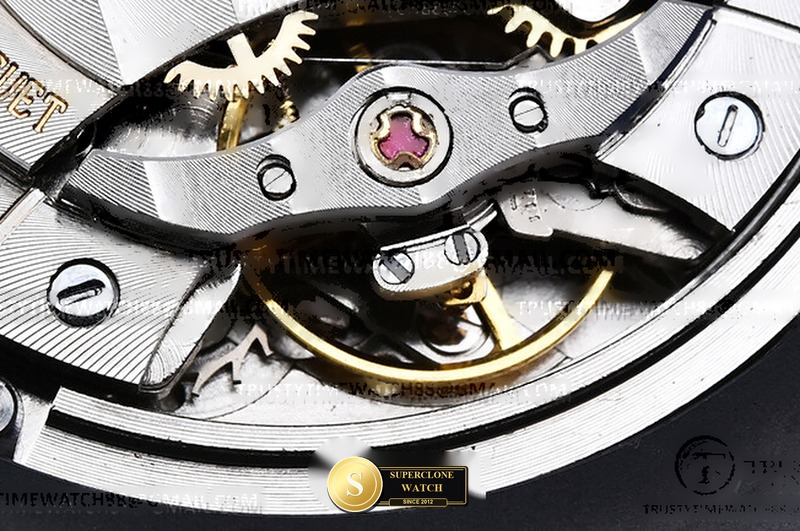 Audemars Piguet Ref. AP0893D ASIAN - On-Wrist Presence & Case Thickness View (Photo 11 of 24)