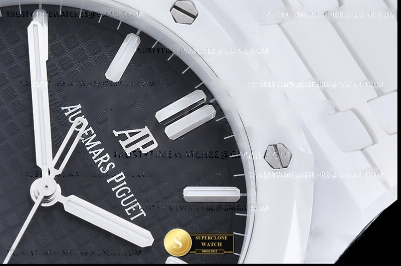 Audemars Piguet Ref. 15500 APSF - Lateral Bezel & Sapphire Crystal Profile (Photo 6 of 26)