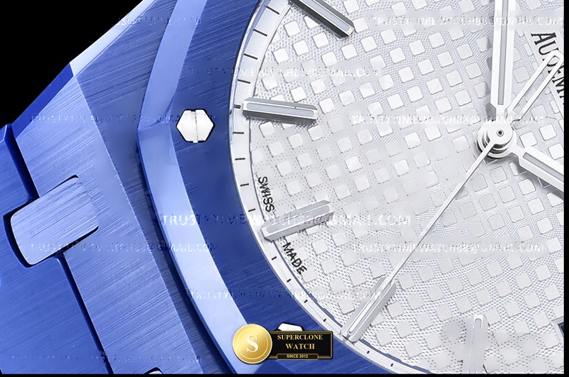 Audemars Piguet Ref. 15500 APSF - On-Wrist Presence & Case Thickness View (Photo 7 of 25)
