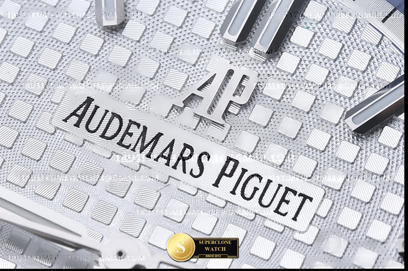 Audemars Piguet Ref. 15500 APSF - On-Wrist Presence & Case Thickness View (Photo 9 of 25)