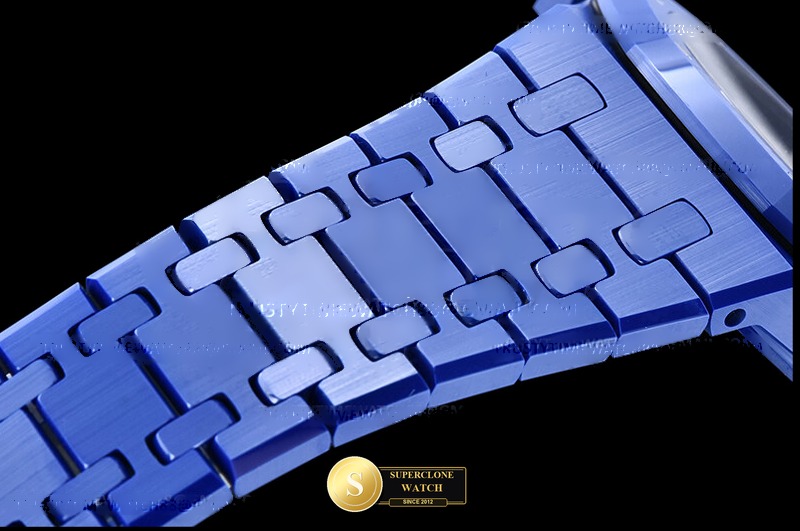 Audemars Piguet Ref. 15500 APSF - Crown Guard & Dial Lume Verification (Photo 10 of 25)