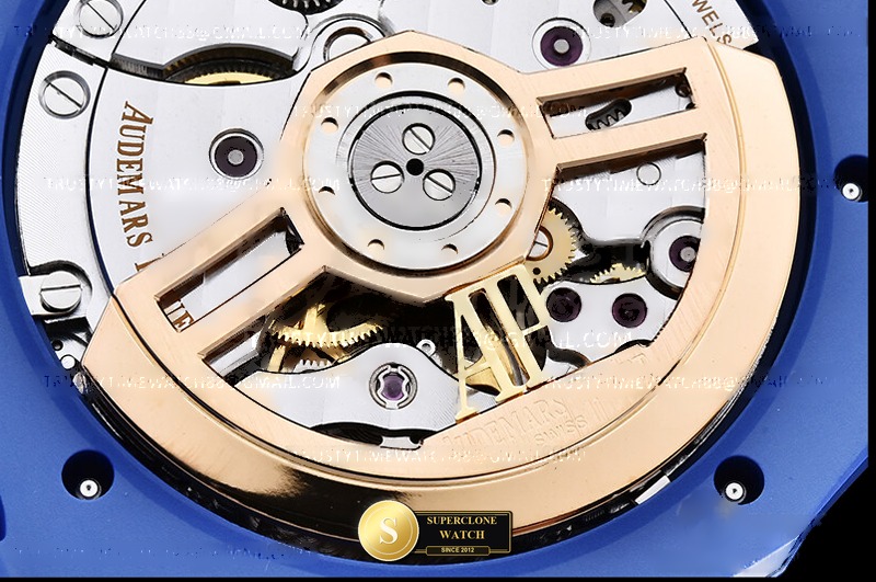 Audemars Piguet Ref. 15500 APSF - On-Wrist Presence & Case Thickness View (Photo 21 of 25)