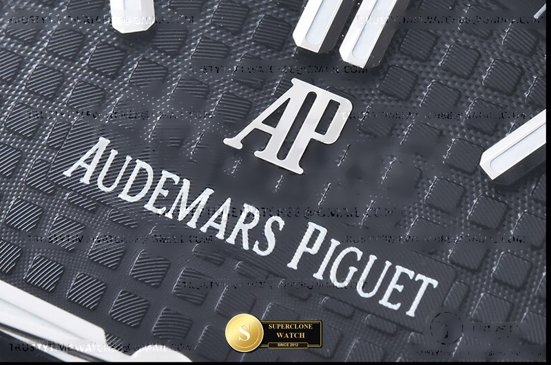 Audemars Piguet Ref. 15500 APSF - On-Wrist Presence & Case Thickness View (Photo 9 of 25)