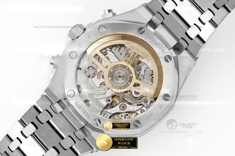 Audemars Piguet Ref. 26240 APSF - Crown Guard & Dial Lume Verification (Photo 8 of 9)