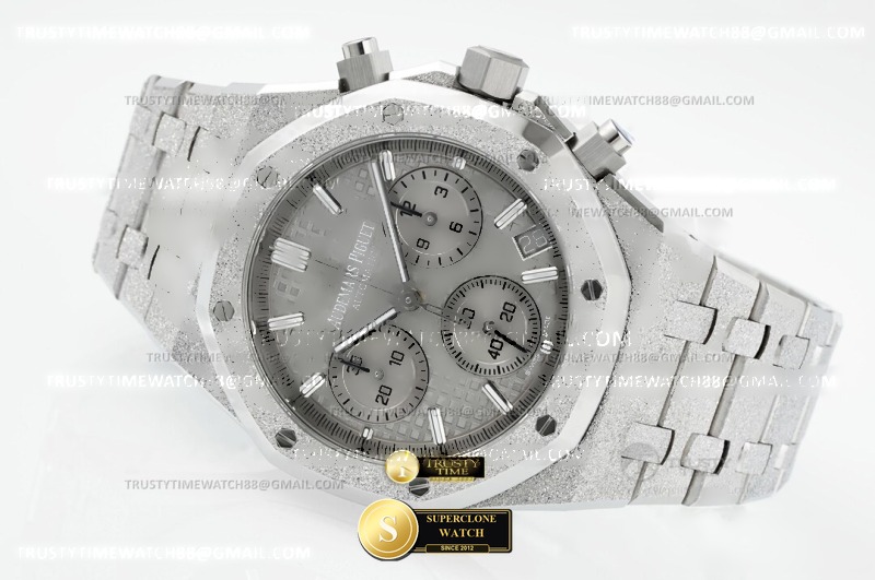 Audemars Piguet Ref. 26240 APSF - Lug-to-Lug & Rehaut Engraving View (Photo 5 of 9)