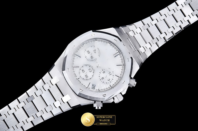Audemars Piguet Ref. 26240 DDF - Lug-to-Lug & Rehaut Engraving View (Photo 5 of 24)