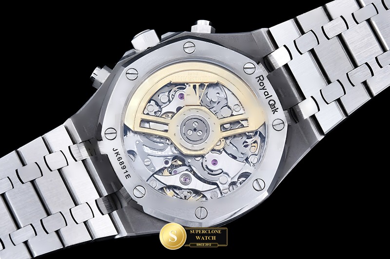 Audemars Piguet Ref. 26240 DDF - On-Wrist Presence & Case Thickness View (Photo 17 of 24)