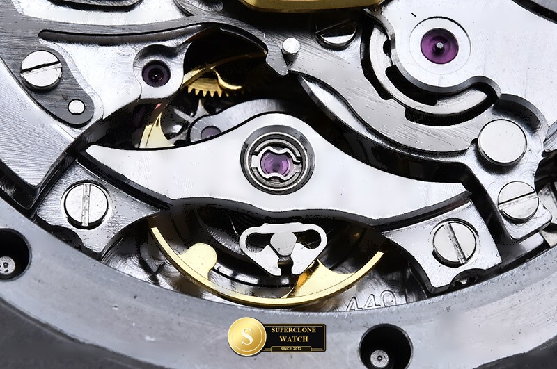 Audemars Piguet Ref. 26240 DDF - Crown Guard & Dial Lume Verification (Photo 22 of 24)