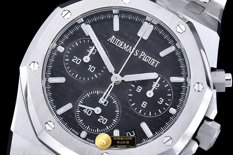 Audemars Piguet Ref. 26240 APSF - Lug-to-Lug & Rehaut Engraving View (Photo 5 of 23)