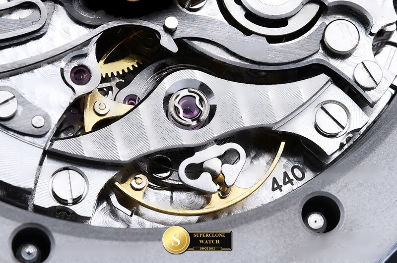Audemars Piguet Ref. 26240 APSF - On-Wrist Presence & Case Thickness View (Photo 21 of 23)