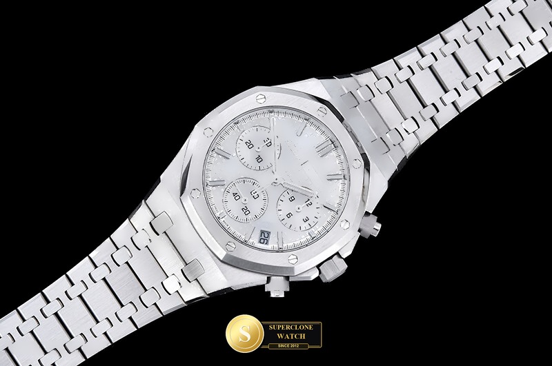 Audemars Piguet Ref. 26240 APSF - Lug-to-Lug & Rehaut Engraving View (Photo 5 of 23)