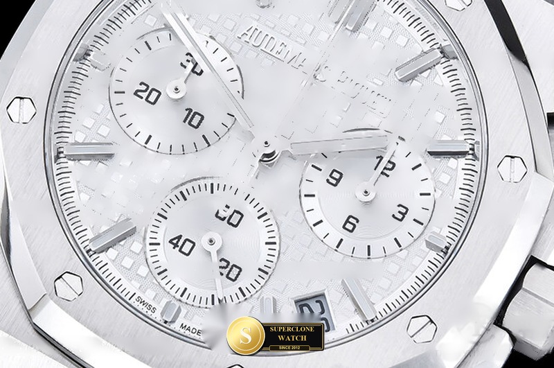 Audemars Piguet Ref. 26240 APSF - Lateral Bezel & Sapphire Crystal Profile (Photo 6 of 23)
