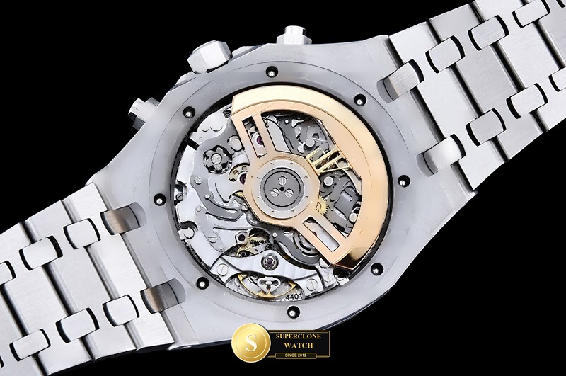 Audemars Piguet Ref. 26240 APSF - Crown Guard & Dial Lume Verification (Photo 18 of 23)