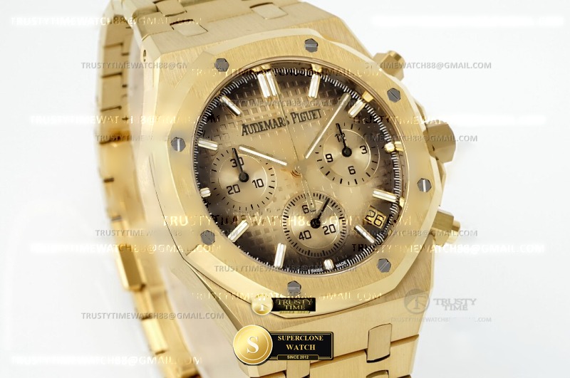 Audemars Piguet Ref. 26240 APSF - Case Profile & Crown Architecture (Photo 2 of 17)