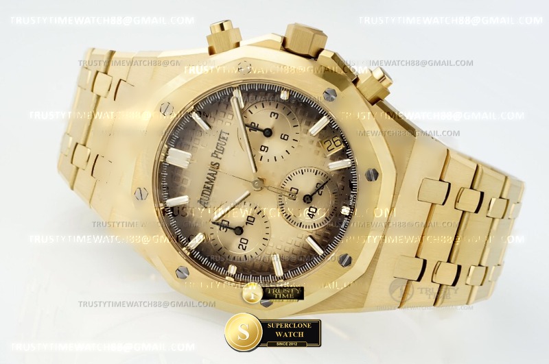 Audemars Piguet Ref. 26240 APSF - Lug-to-Lug & Rehaut Engraving View (Photo 5 of 17)