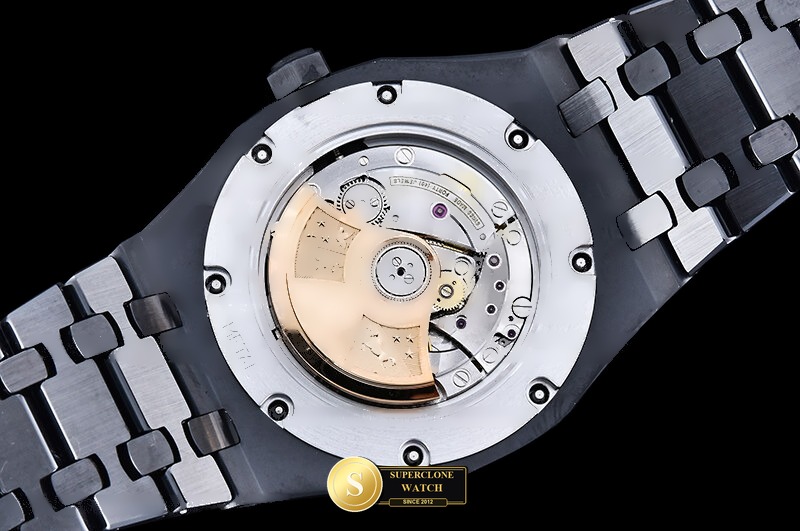 Audemars Piguet Ref. 15400 THB - Crown Guard & Dial Lume Verification (Photo 18 of 25)