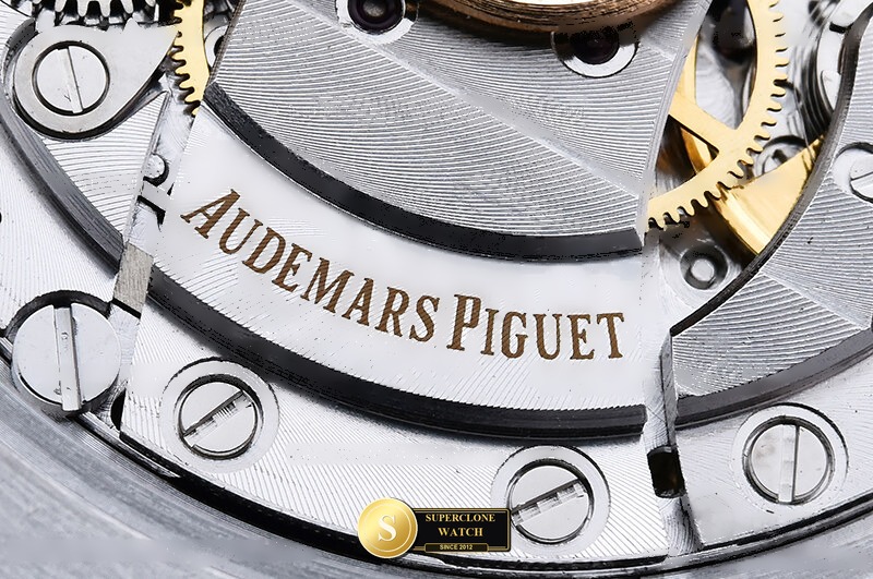 Audemars Piguet Ref. 15400 THB - On-Wrist Presence & Case Thickness View (Photo 23 of 25)