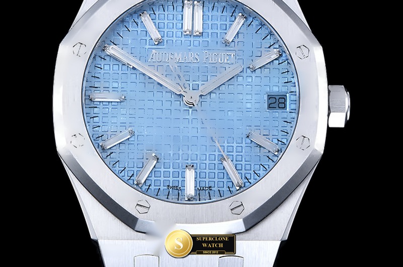 Audemars Piguet Ref. 15510 ZF - Clasp & Solid 904L Bracelet Detail (Photo 3 of 27)