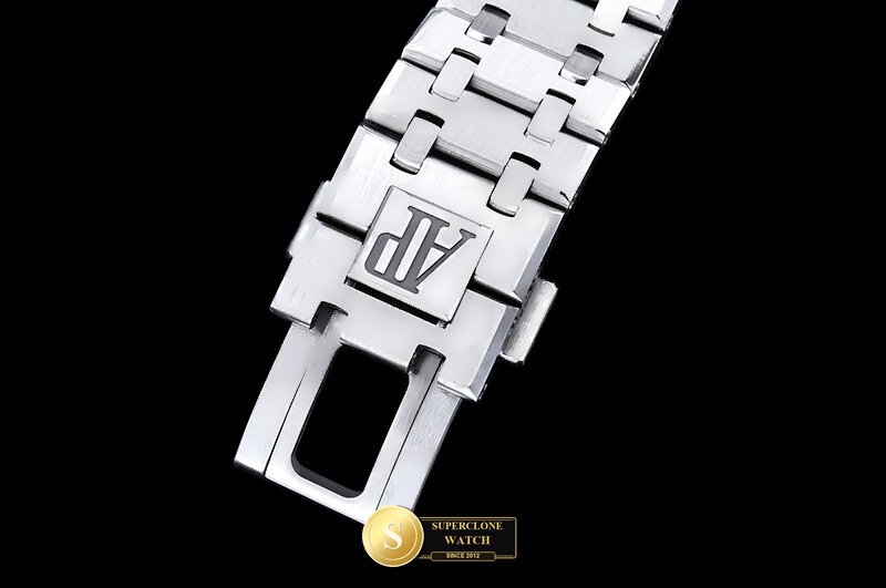 Audemars Piguet Ref. 15510 ZF - Crown Guard & Dial Lume Verification (Photo 12 of 27)