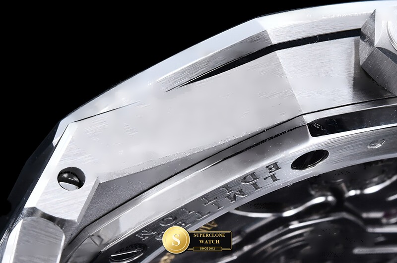 Audemars Piguet Ref. 15510 ZF - On-Wrist Presence & Case Thickness View (Photo 15 of 27)