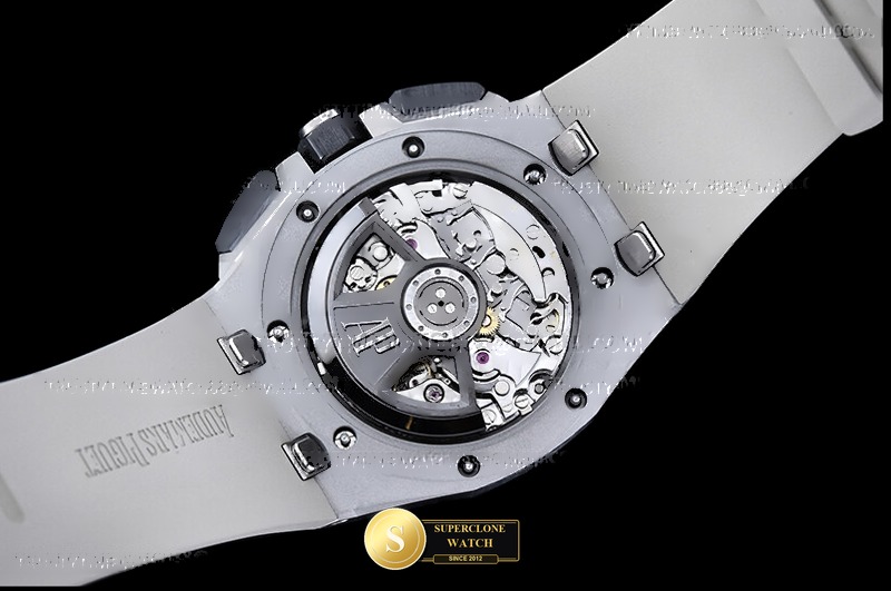 Audemars Piguet Ref. AP0926A APSF - On-Wrist Presence & Case Thickness View (Photo 21 of 27)