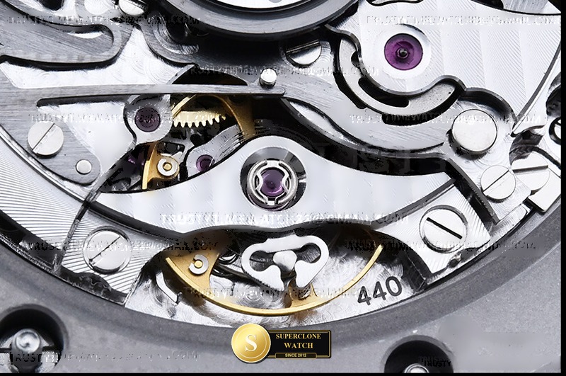 Audemars Piguet Ref. AP0927A APSF - On-Wrist Presence & Case Thickness View (Photo 21 of 24)
