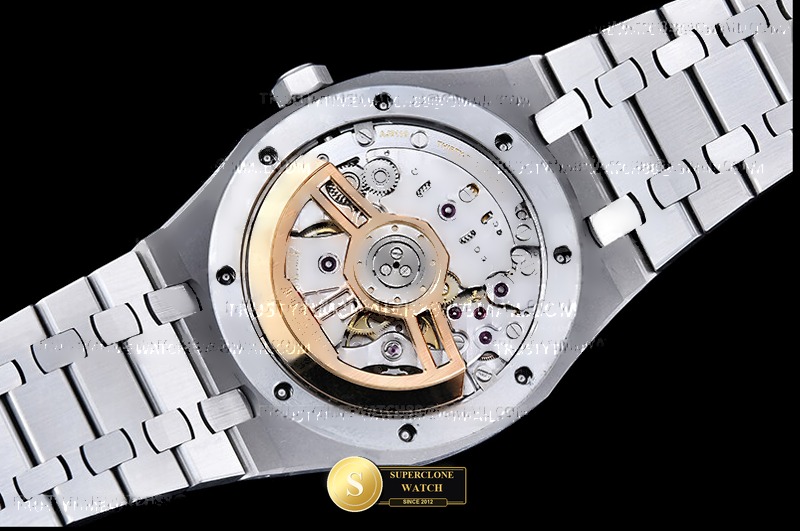 Audemars Piguet Ref. 15510 DDF - Crown Guard & Dial Lume Verification (Photo 20 of 27)