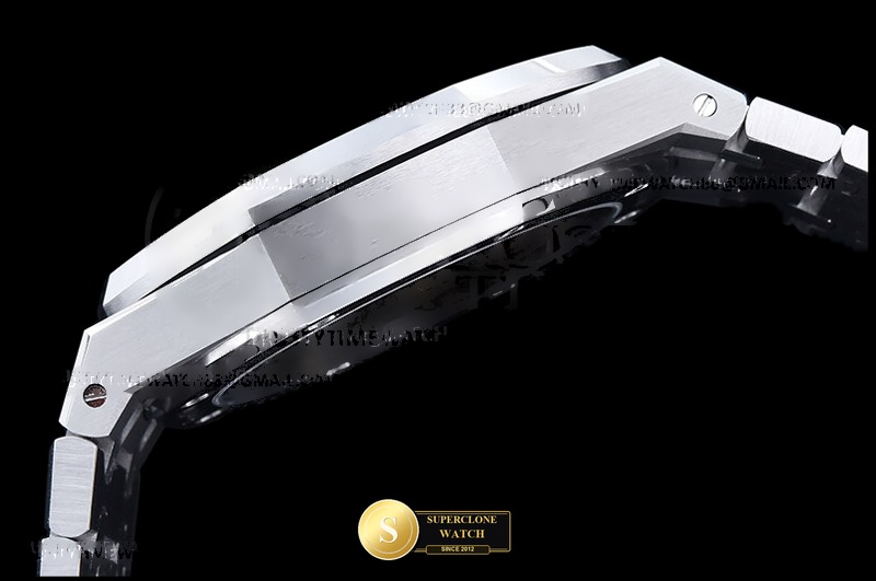 Audemars Piguet Ref. 15510 DDF - Crown Guard & Dial Lume Verification (Photo 16 of 27)