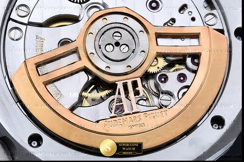 Audemars Piguet Ref. 15510 DDF - On-Wrist Presence & Case Thickness View (Photo 21 of 27)