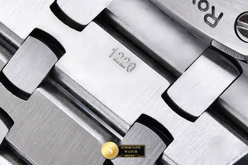 Audemars Piguet Ref. 15510 APSF - Crown Guard & Dial Lume Verification (Photo 14 of 28)