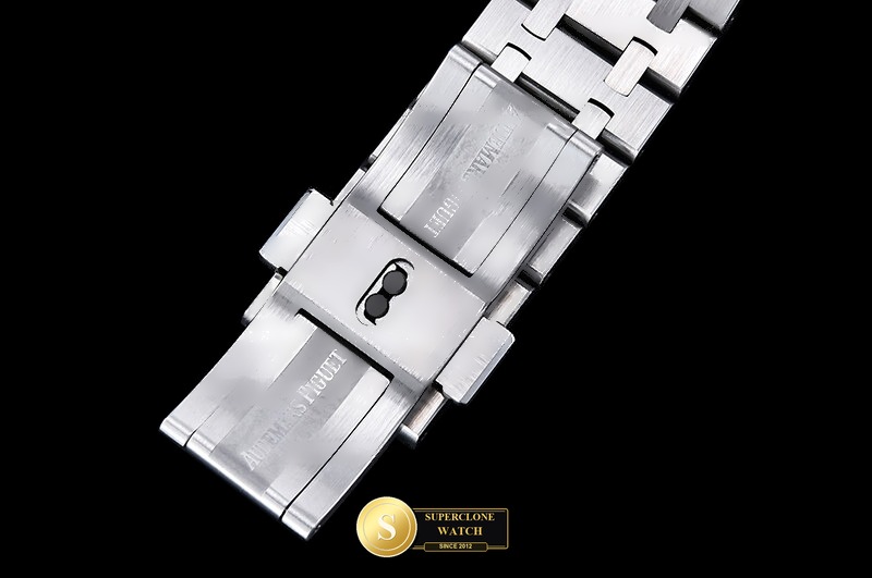 Audemars Piguet Ref. 15500 VSF - Crown Guard & Dial Lume Verification (Photo 12 of 27)
