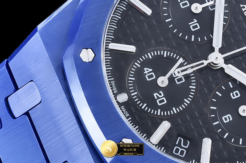 Audemars Piguet Ref. 26240 APSF - On-Wrist Presence & Case Thickness View (Photo 7 of 27)