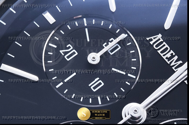 Audemars Piguet Ref. 26393 APSF - On-Wrist Presence & Case Thickness View (Photo 11 of 25)