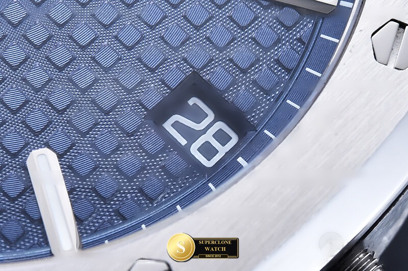 Audemars Piguet Ref. 15500 APSF - Crown Guard & Dial Lume Verification (Photo 8 of 29)