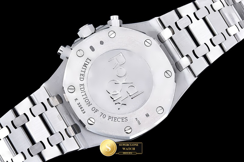 Audemars Piguet Ref. AP0949B APSF - On-Wrist Presence & Case Thickness View (Photo 19 of 27)