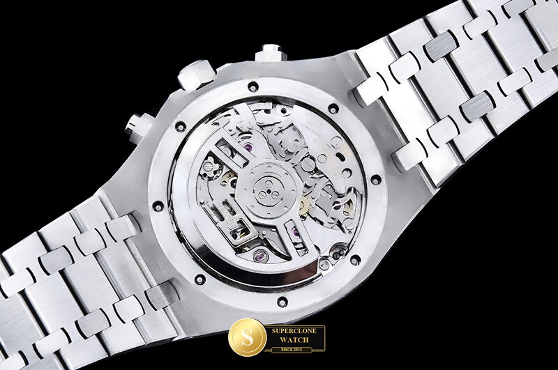 Audemars Piguet Ref. 26240 DDF - On-Wrist Presence & Case Thickness View (Photo 21 of 27)