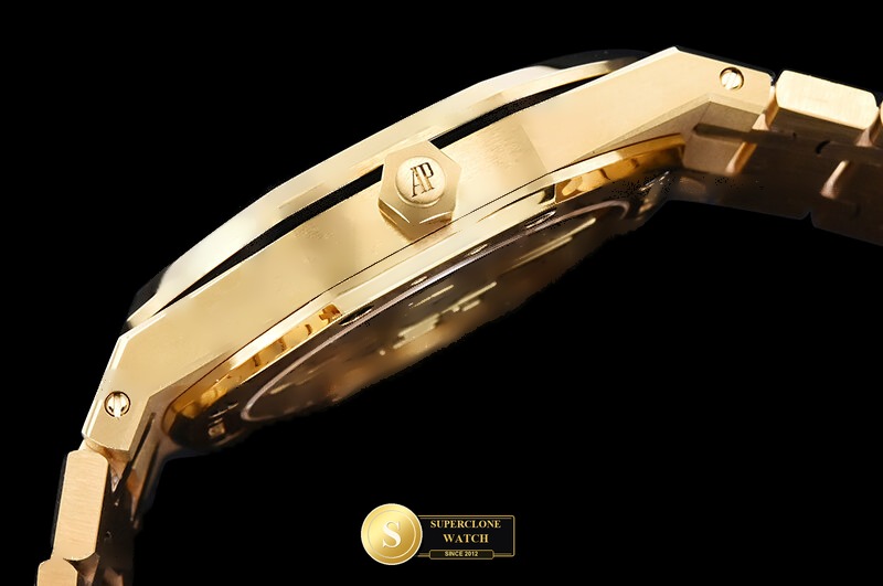 Audemars Piguet Ref. AP0951 ZF - Crown Guard & Dial Lume Verification (Photo 16 of 28)