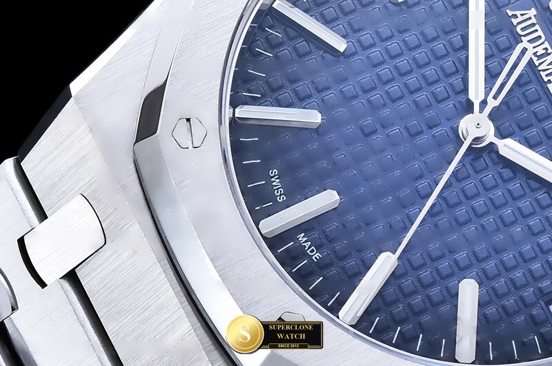 Audemars Piguet Ref. 15510 DDF - On-Wrist Presence & Case Thickness View (Photo 7 of 30)