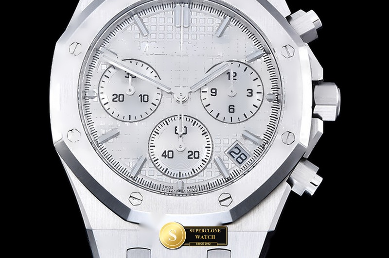 Audemars Piguet Ref. 26240 TOP - Clasp & Solid 904L Bracelet Detail (Photo 3 of 26)