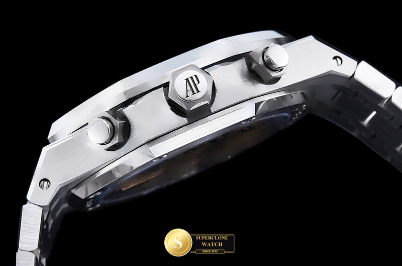 Audemars Piguet Ref. 26240 TOP - Crown Guard & Dial Lume Verification (Photo 14 of 26)