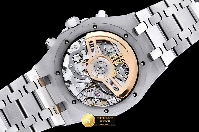 Audemars Piguet Ref. 26240 ZF - On-Wrist Presence & Case Thickness View (Photo 19 of 28)