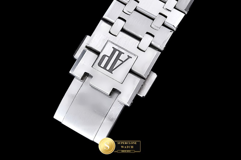 Audemars Piguet Ref. 26240 ZF - Crown Guard & Dial Lume Verification (Photo 12 of 28)