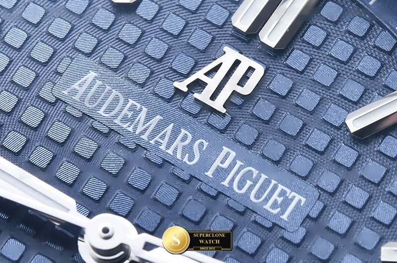 Audemars Piguet Ref. 15500 OCTA - Crown Guard & Dial Lume Verification (Photo 10 of 29)