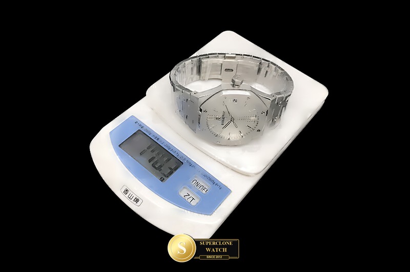 Audemars Piguet Ref. 15500 OCTA - On-Wrist Presence & Case Thickness View (Photo 29 of 29)