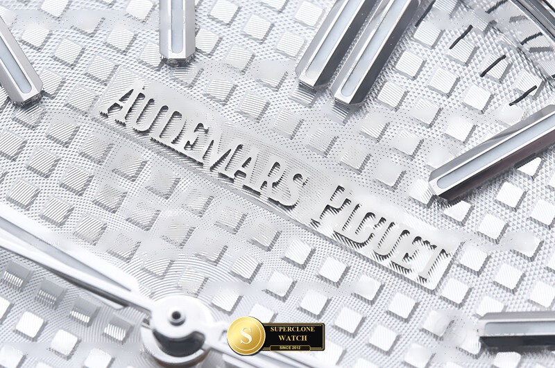 Audemars Piguet Ref. 15510 OCTA - On-Wrist Presence & Case Thickness View (Photo 9 of 23)